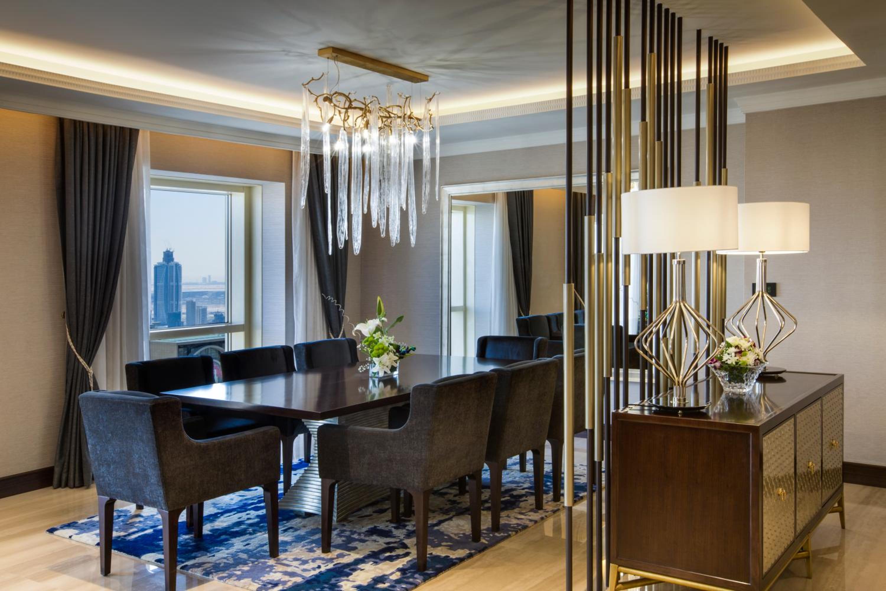 The Tower Plaza Hotel — снимок 9