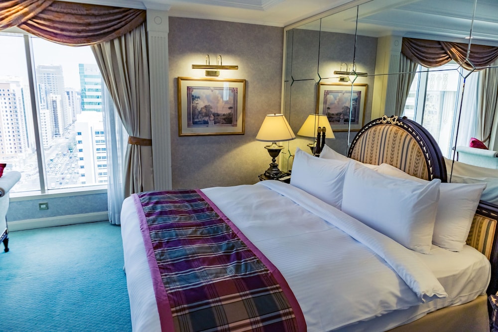 Crowne Plaza Abu Dhabi, an IHG Hotel — снимок 27