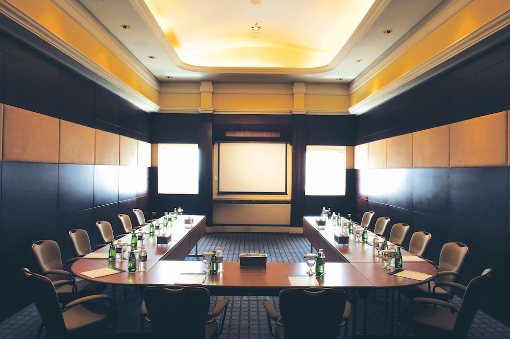 InterContinental Abu Dhabi, an IHG Hotel — снимок 24