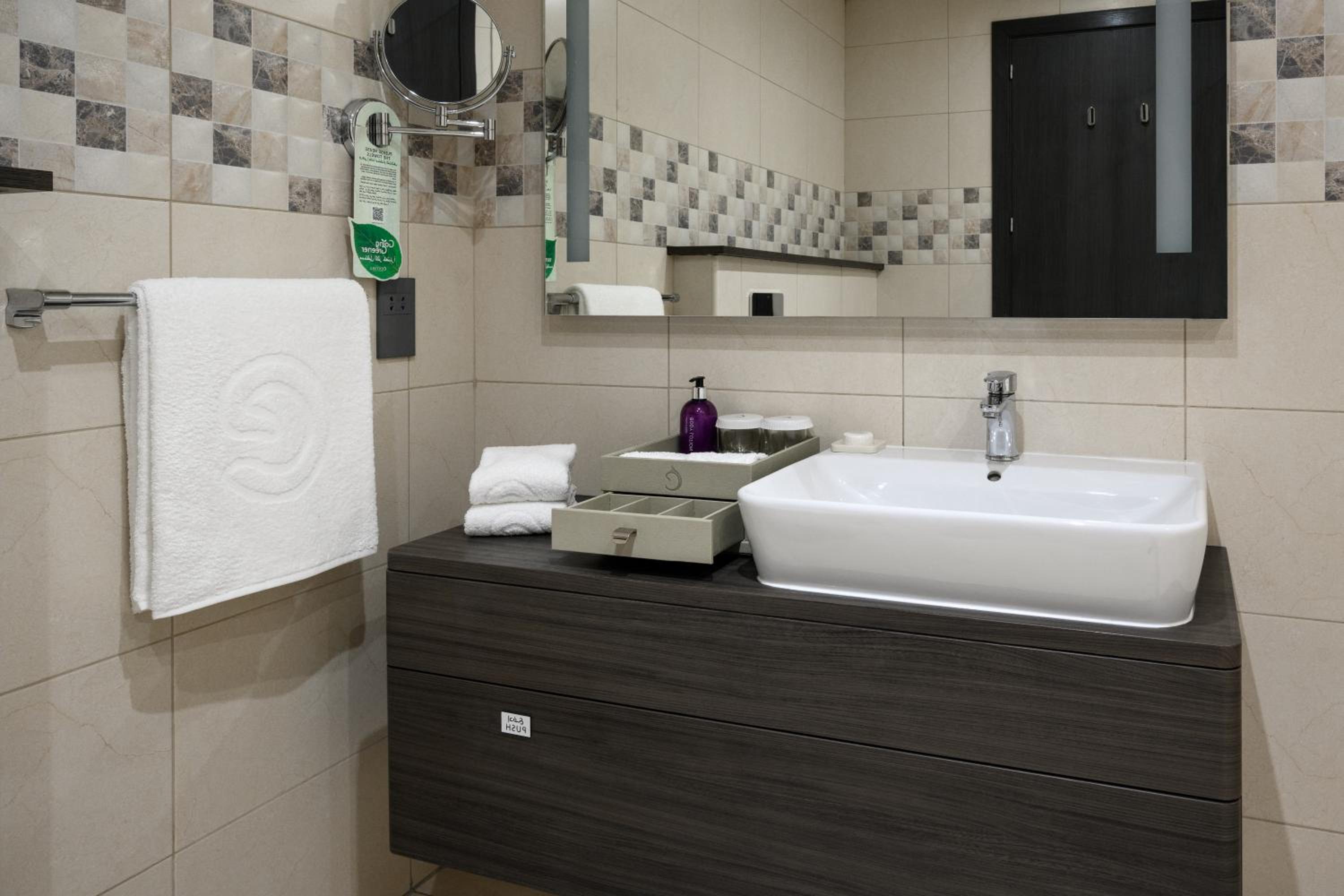 Centara West Bay Hotel & Residences Doha — снимок 5