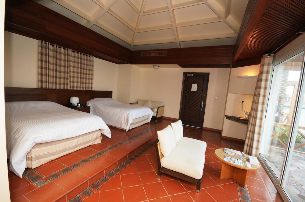 Al Bander Hotel & Resort — снимок 11
