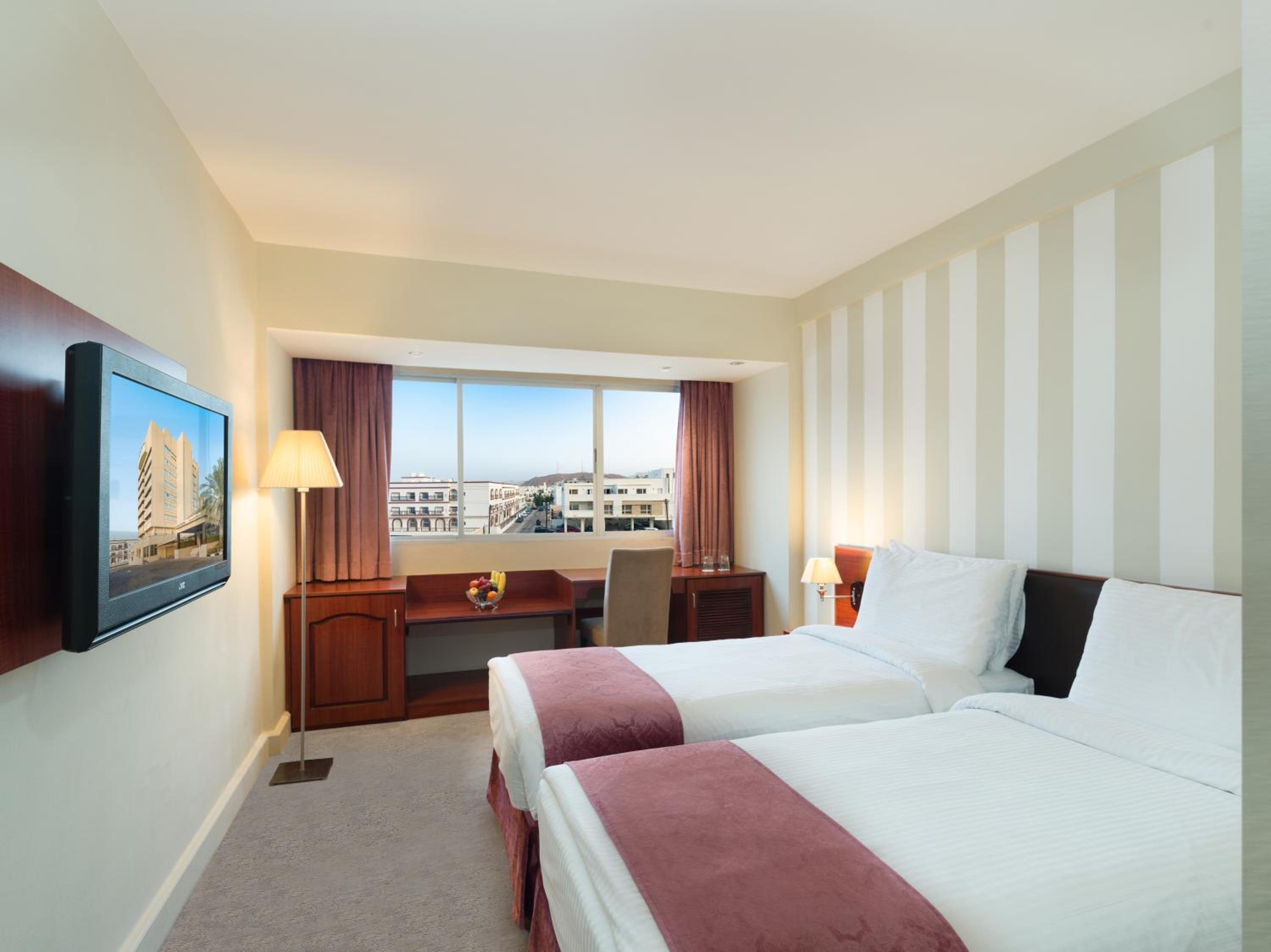 Al Falaj Hotel — снимок 8