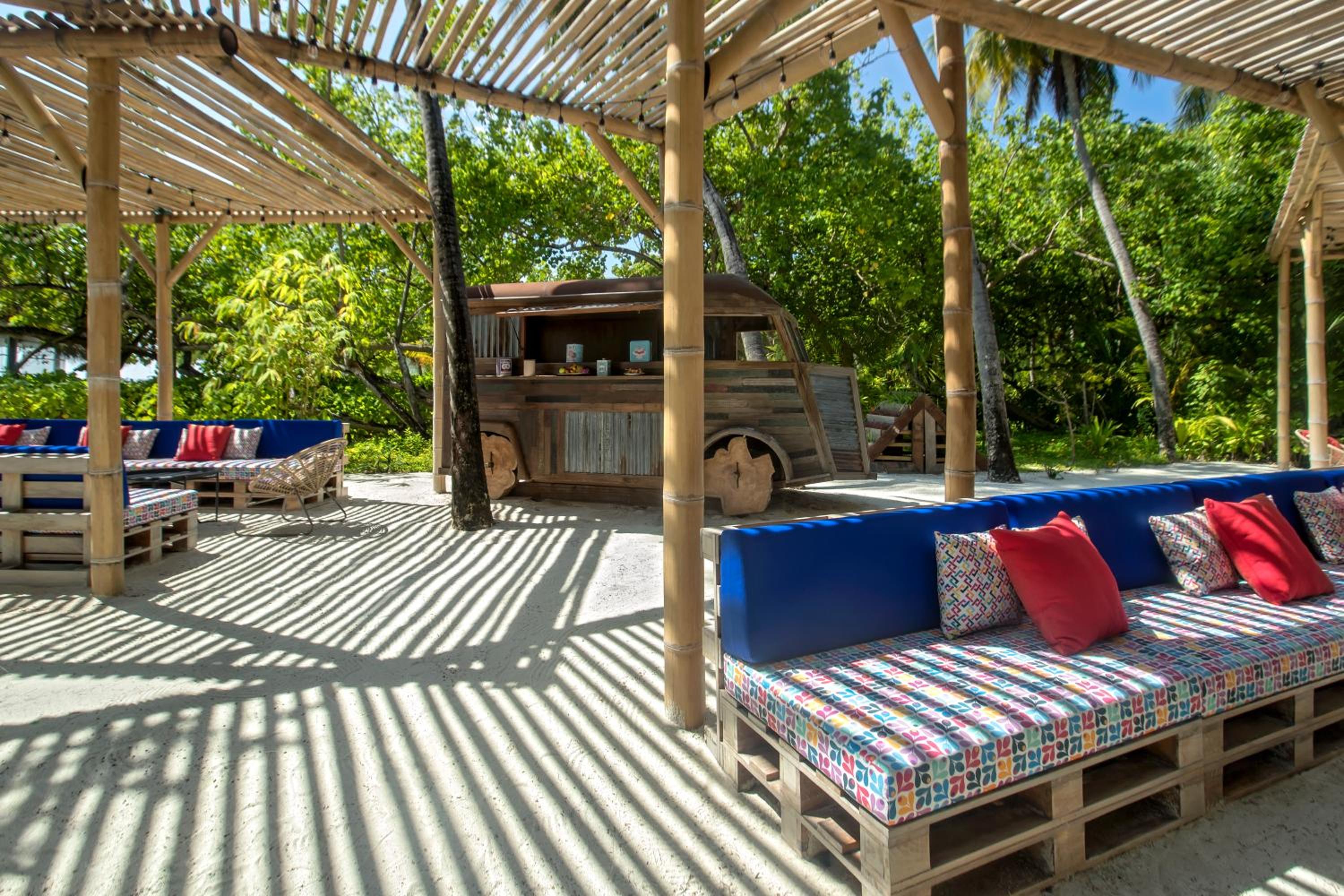 Constance Moofushi Resort — снимок 26