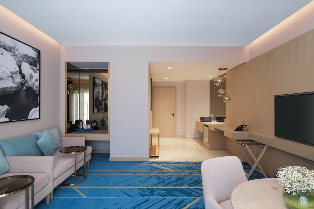 Avani Muscat Hotel & Suites — снимок 21