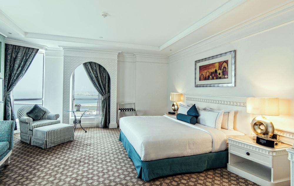 Habtoor Grand Resort, Autograph Collection — снимок 12