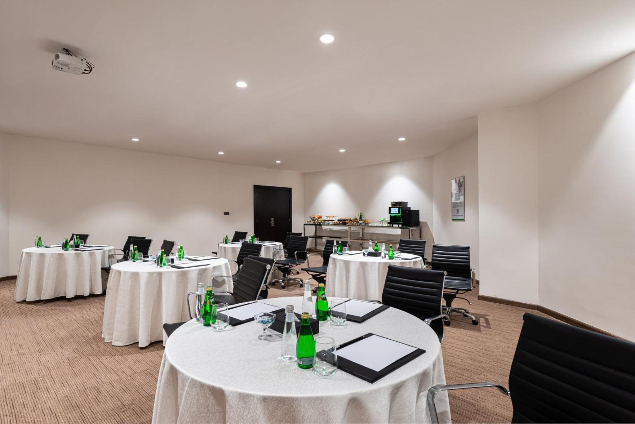 Holiday Inn Riyadh al qasr, an IHG Hotel — снимок 23