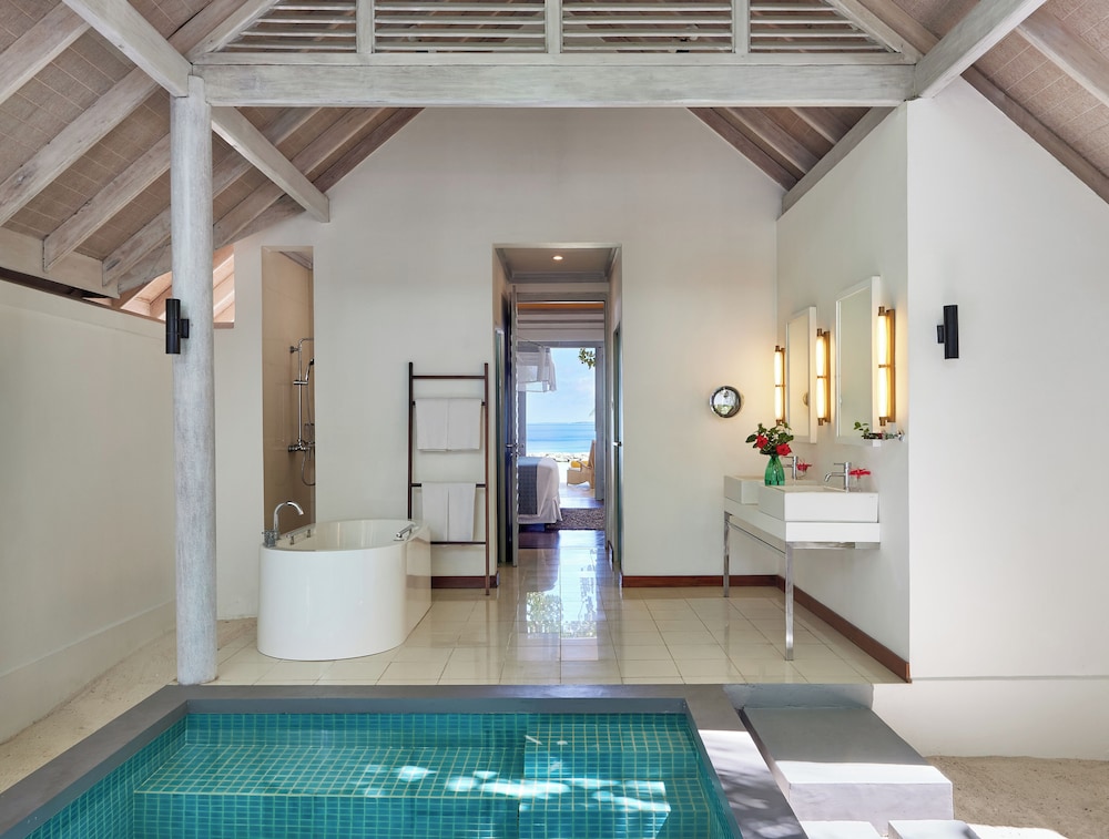 nH Maldives Kuda Rah Resort — снимок 23