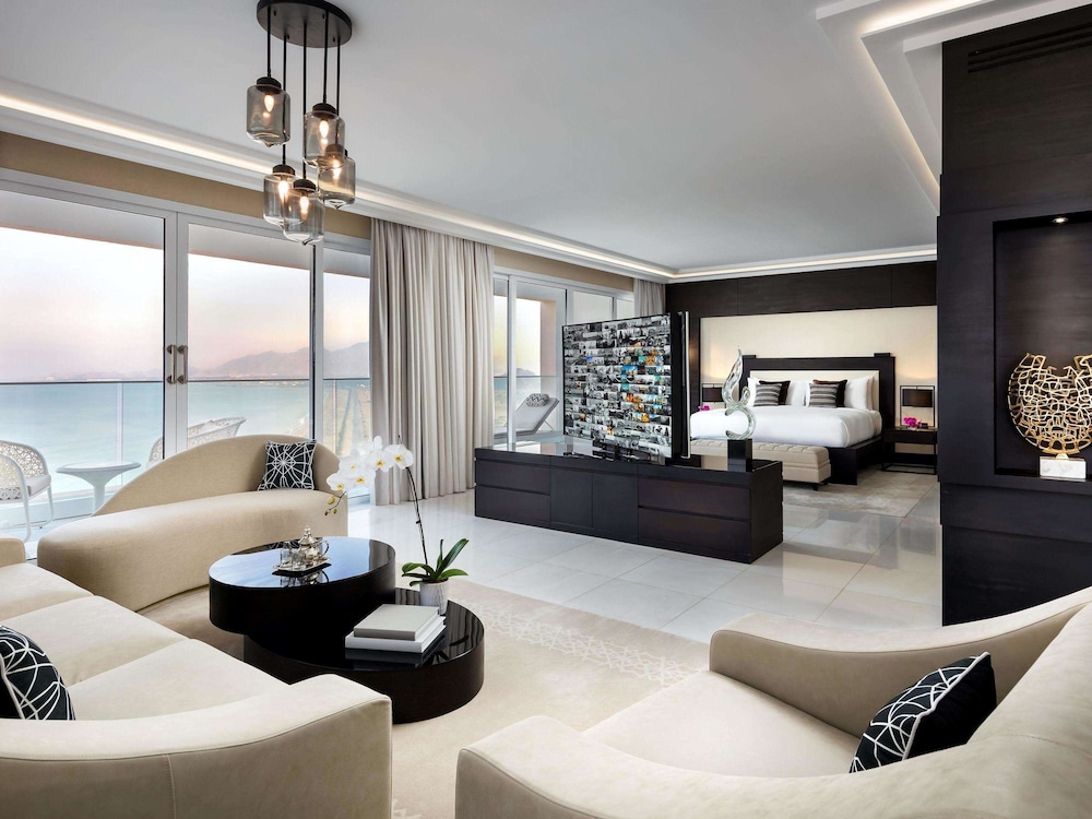 Fairmont Fujairah Beach Resort — снимок 20