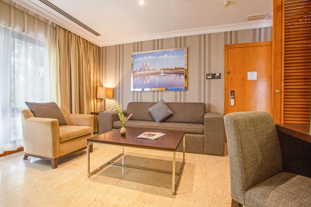 Dubai Marine Beach Resort & Spa — снимок 22