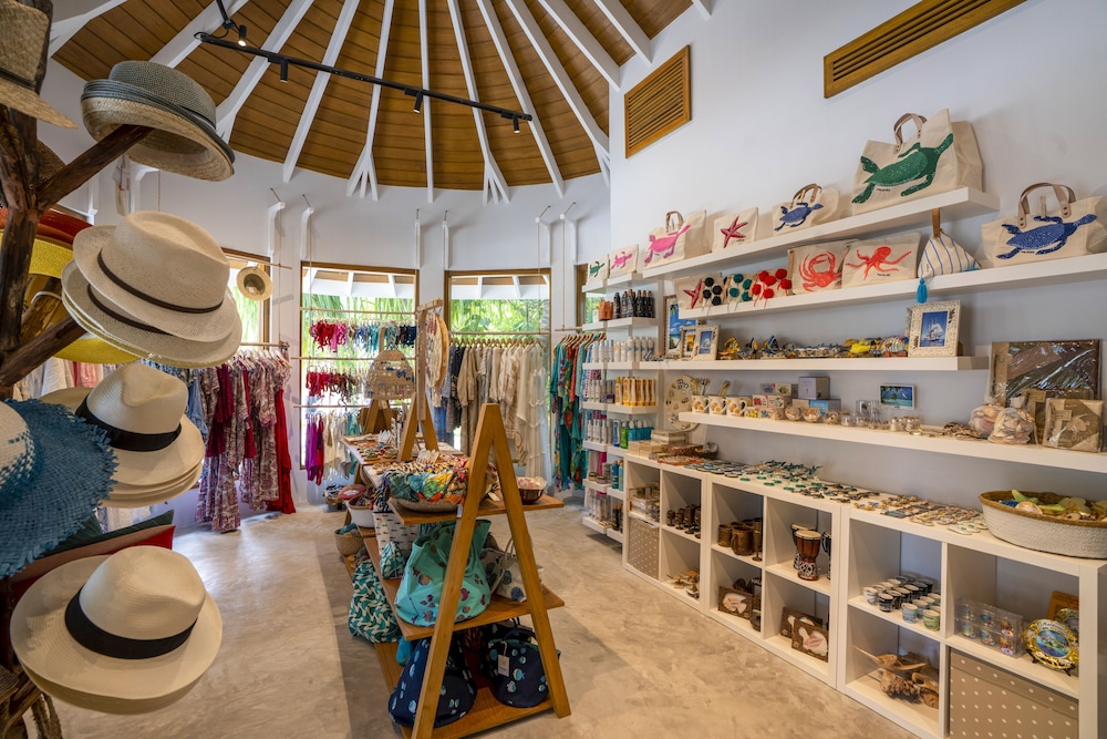 Emerald Faarufushi Resort & Spa — снимок 23
