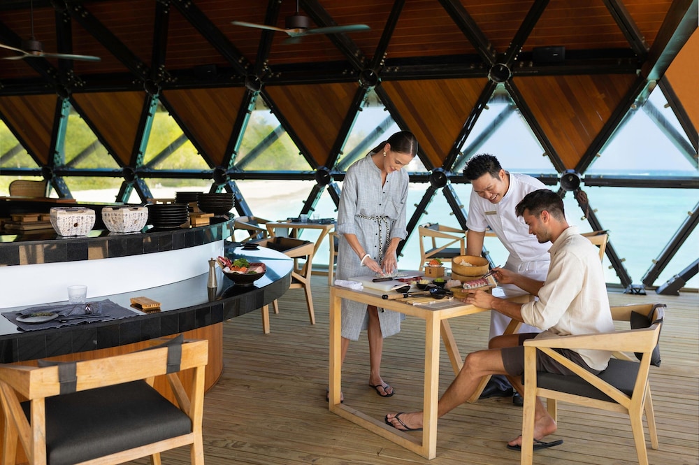 The Westin Maldives Miriandhoo Resort — снимок 22