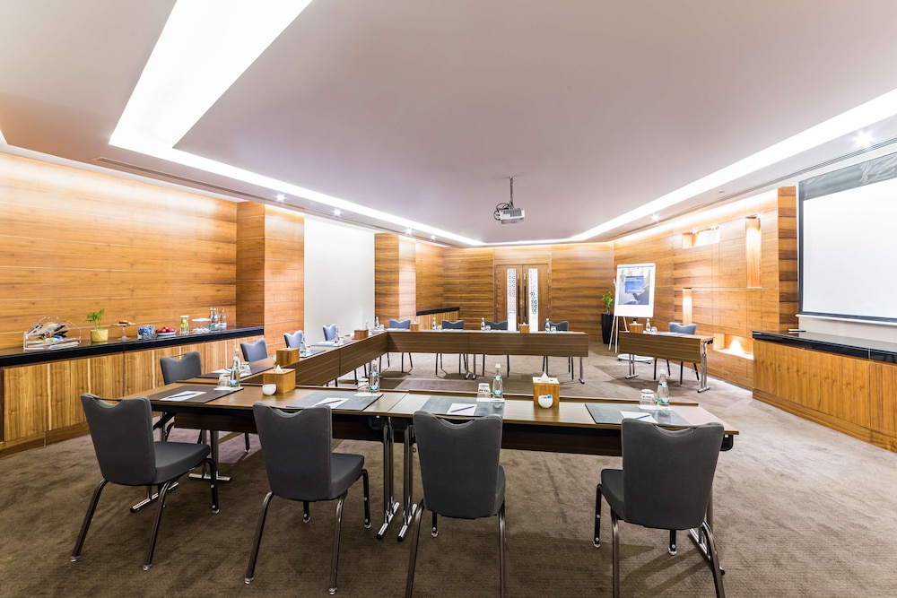 Radisson Blu Hotel Dubai Waterfront — снимок 12