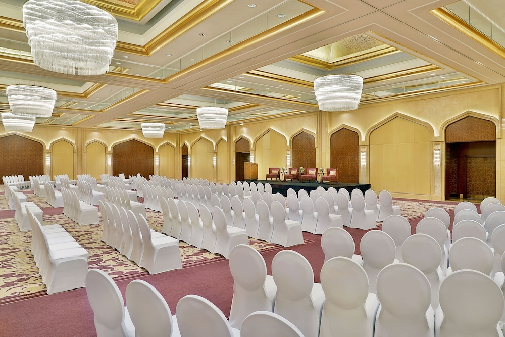 The Ritz-Carlton, Dubai — снимок 12