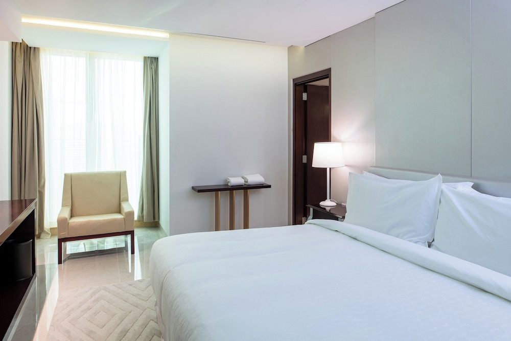 Four Points by Sheraton Sharjah — снимок 11