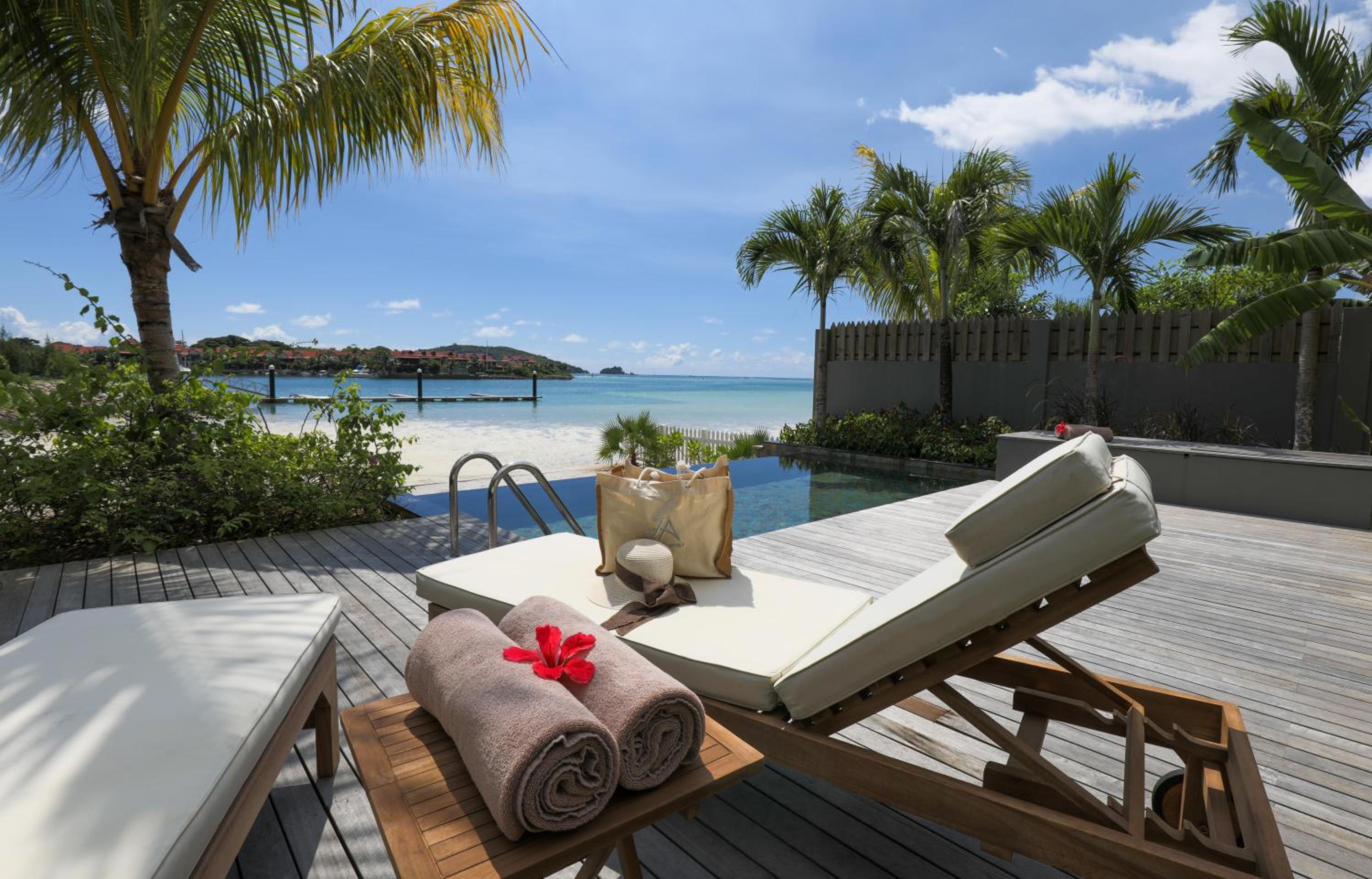 JA Enchanted Waterfront Seychelles — снимок 12