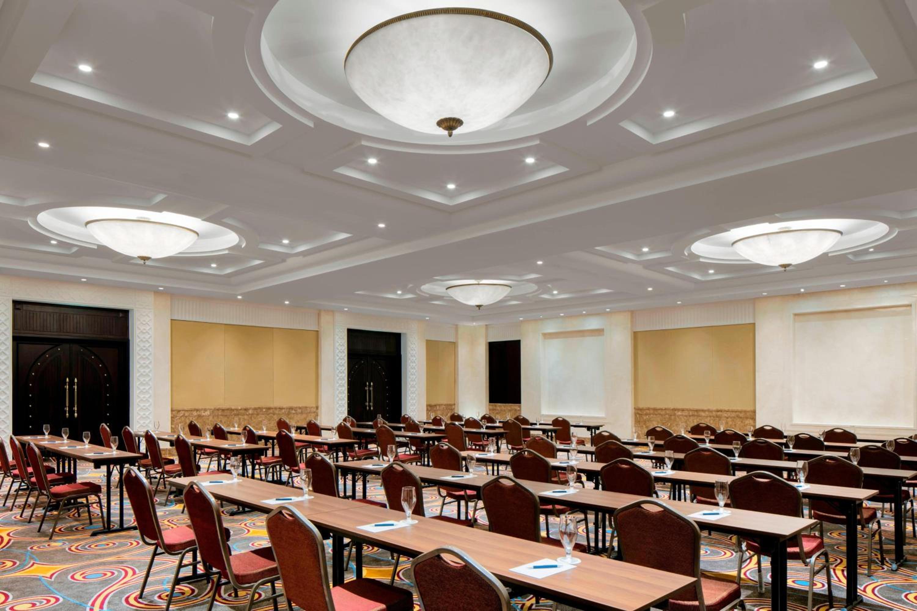 Sheraton Sharjah Beach Resort & Spa — снимок 16
