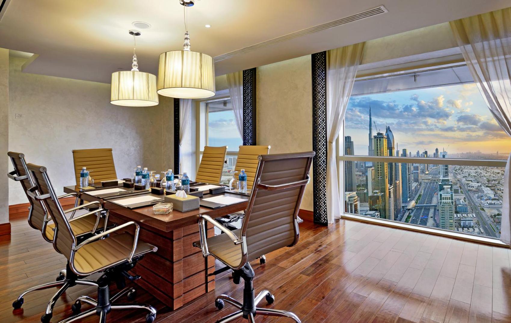The Tower Plaza Hotel — снимок 15