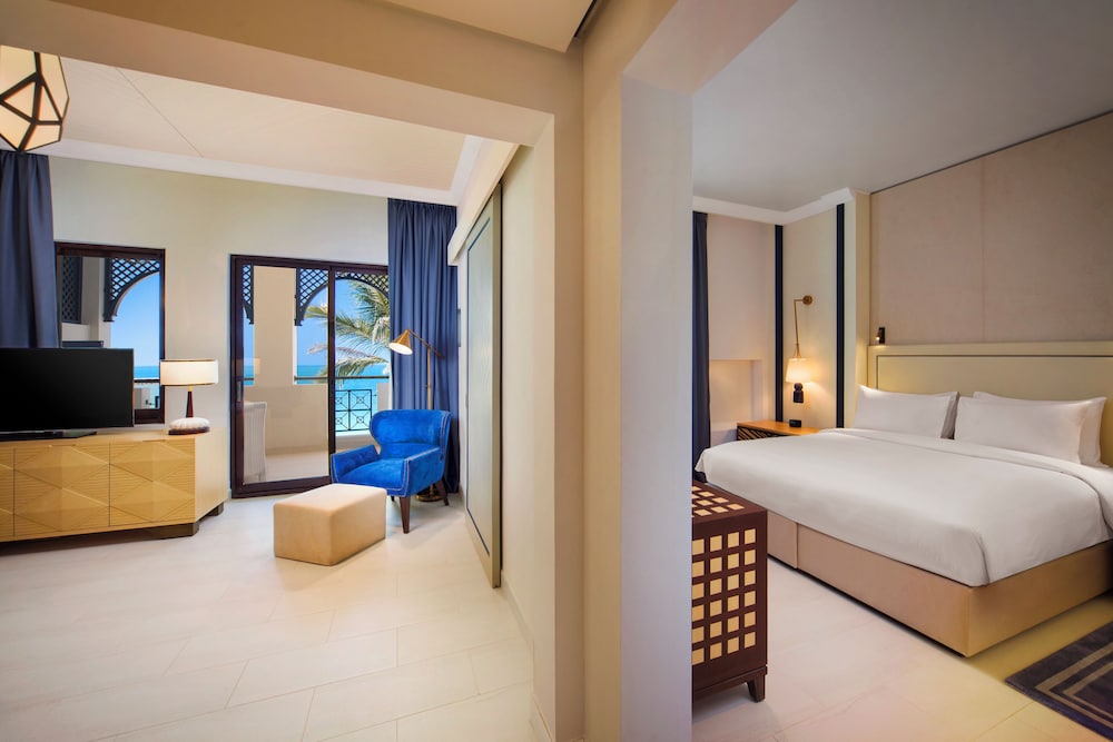 Hilton Ras Al Khaimah Beach Resort — снимок 14