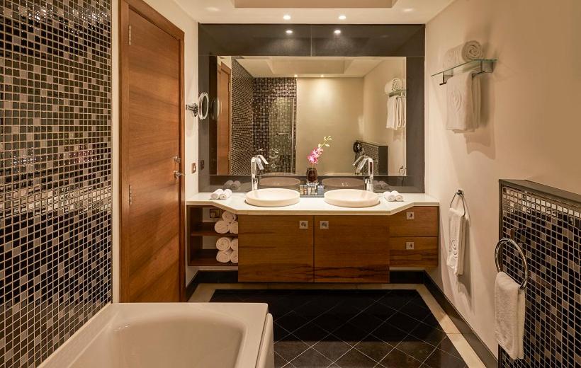 Safir Fintas Kuwait Hotel — снимок 18