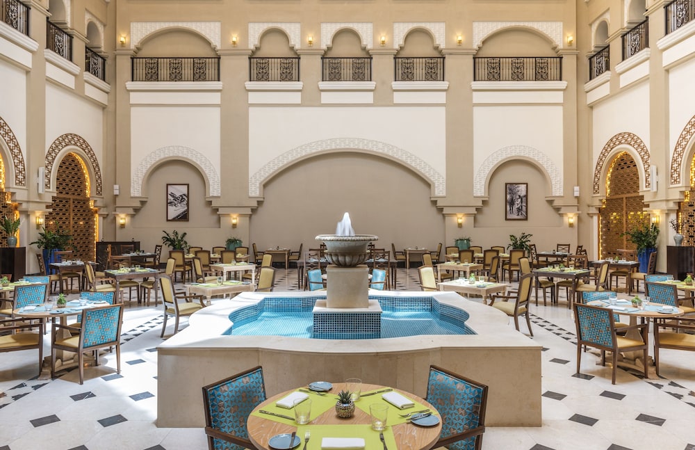 Al Habtoor Polo Resort — снимок 20