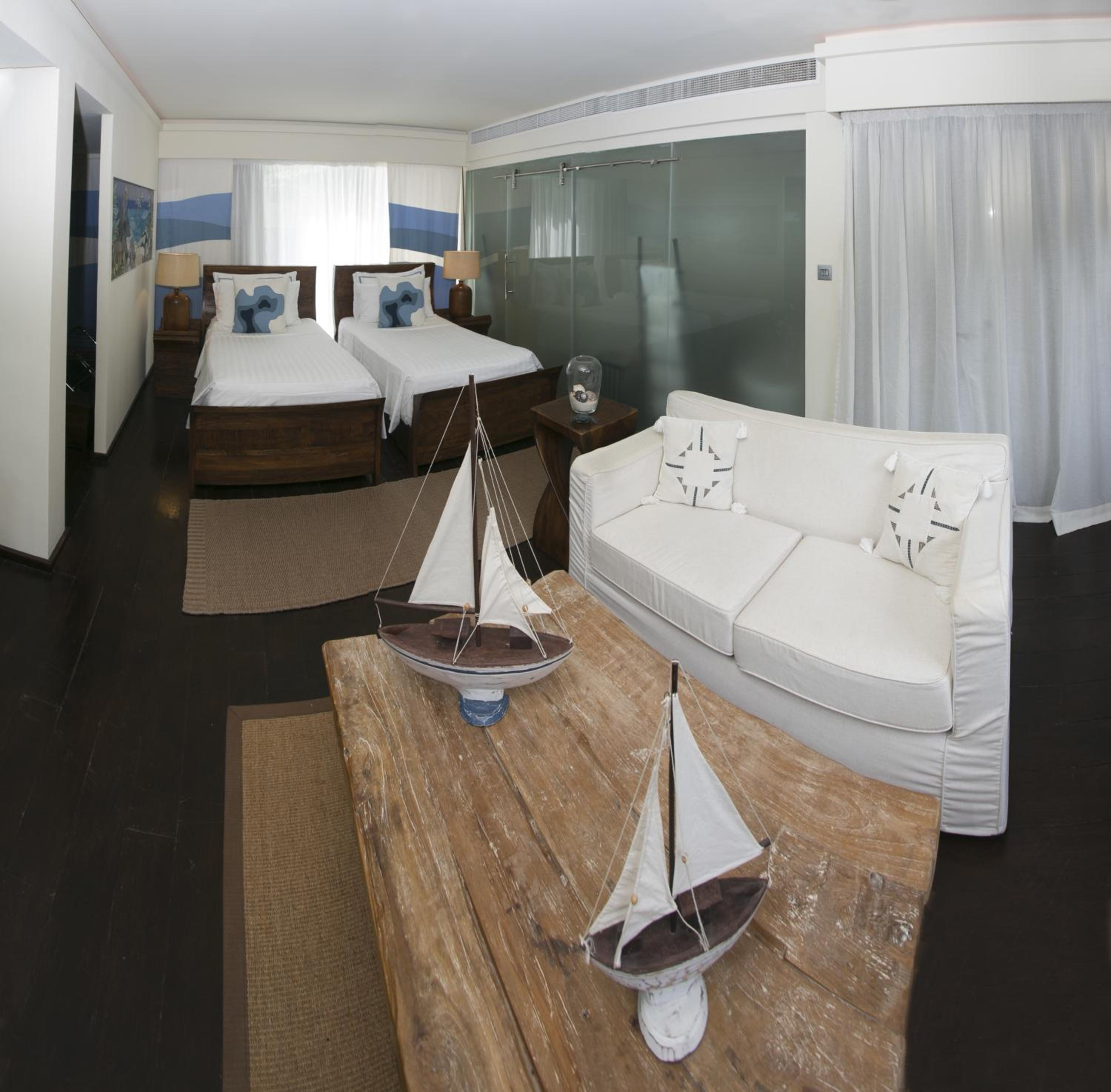 Dhevatara Beach Hotel — снимок 14