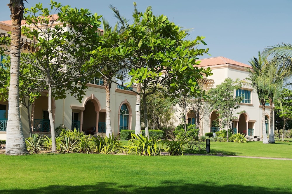 Al Raha Beach Hotel — снимок 8