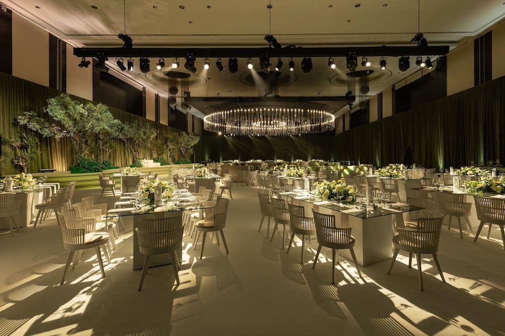 Le Meridien Dubai Hotel & Conference Centre — снимок 6