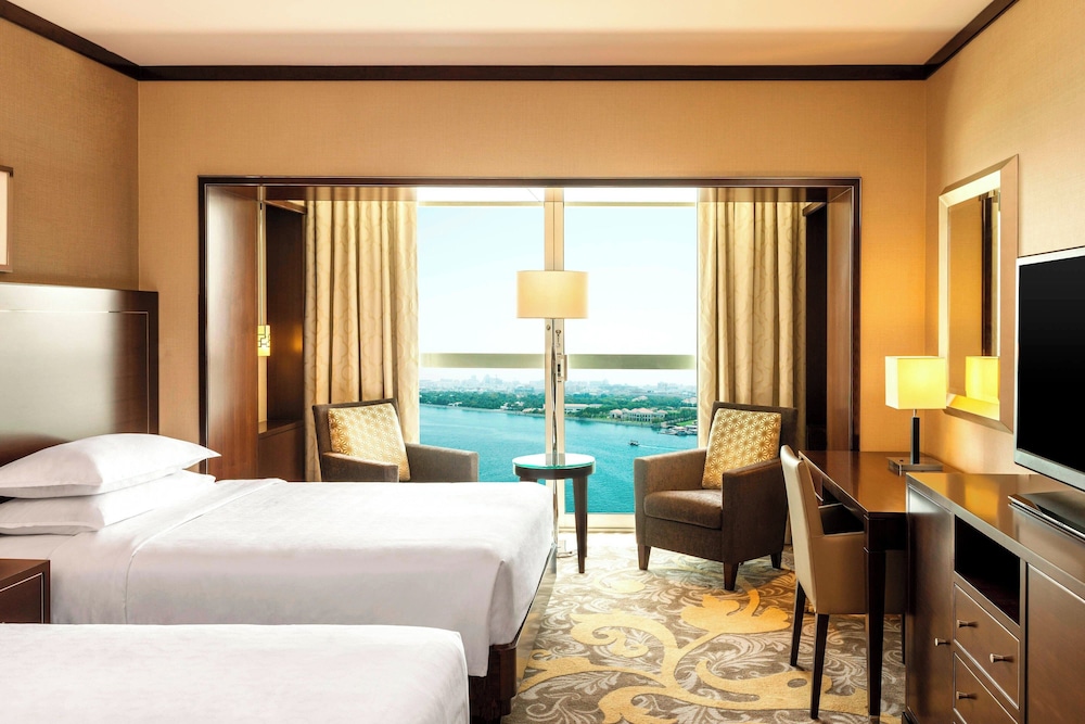 Sheraton Dubai Creek Hotel & Towers — снимок 21