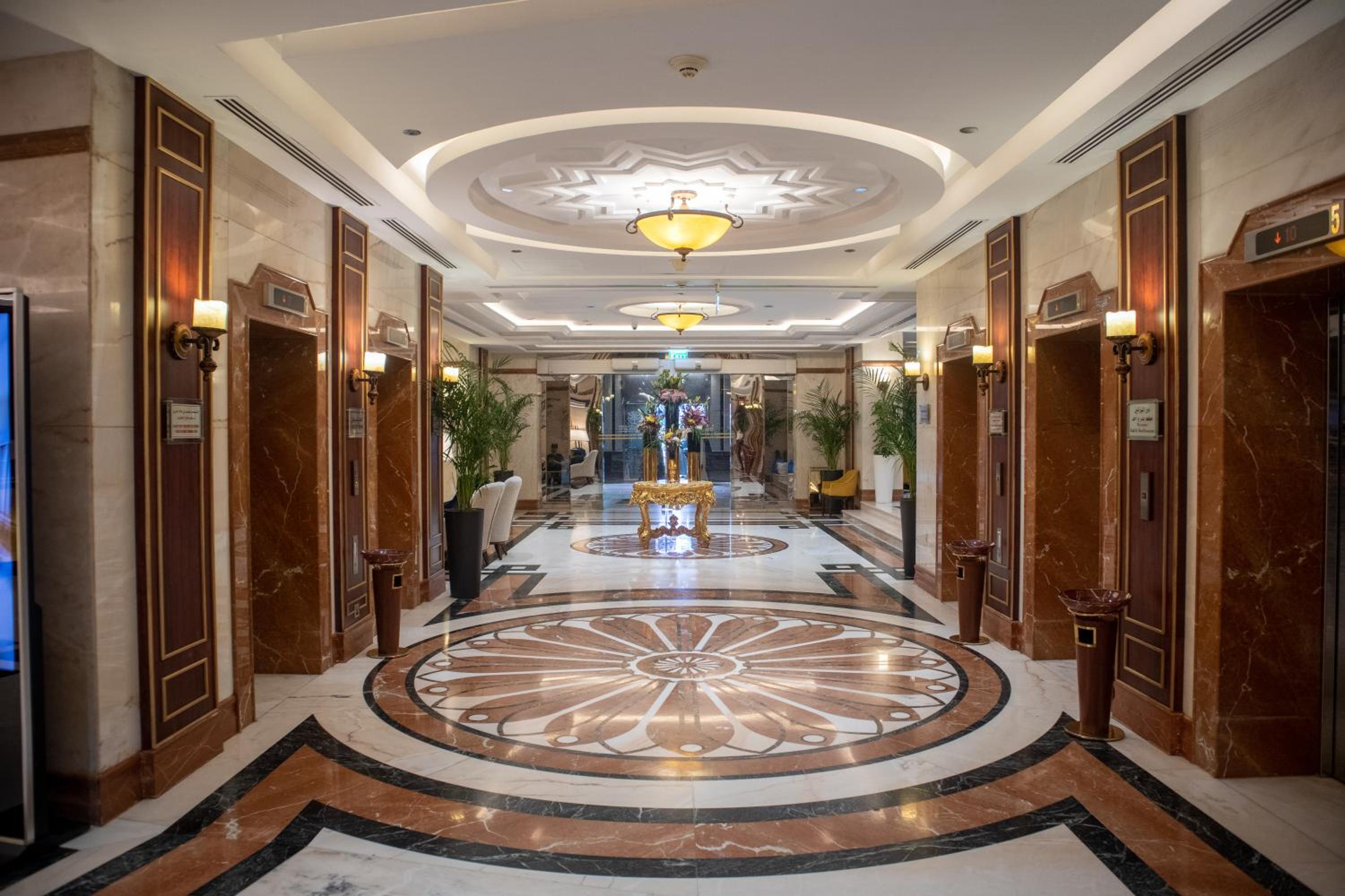 Al Eiman Royal Hotel — снимок 11