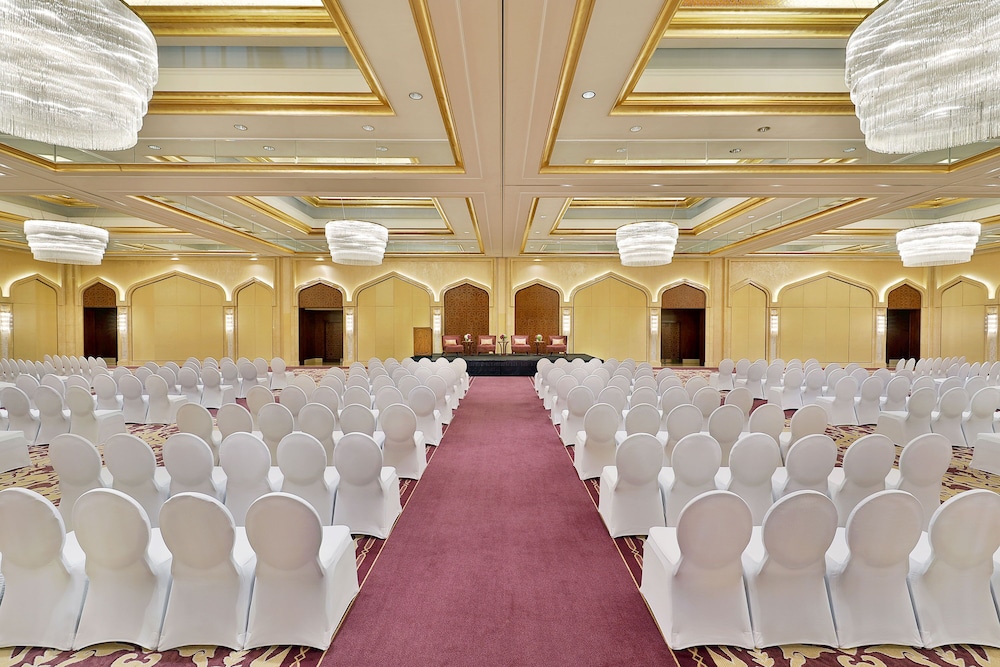 The Ritz-Carlton, Dubai — снимок 8