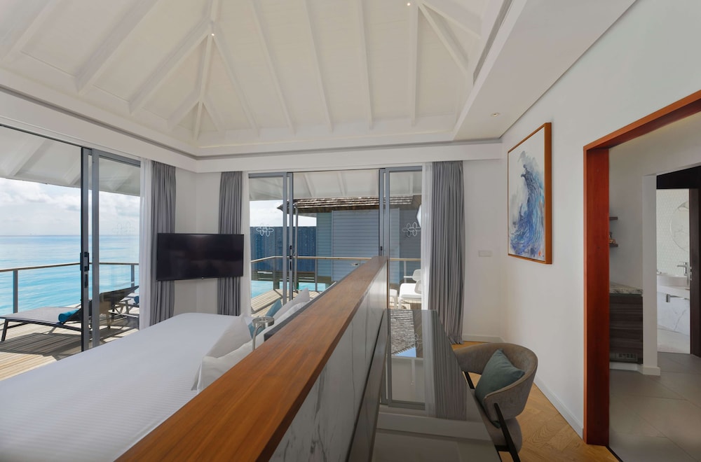 Outrigger Maldives Maafushivaru Resort — снимок 11