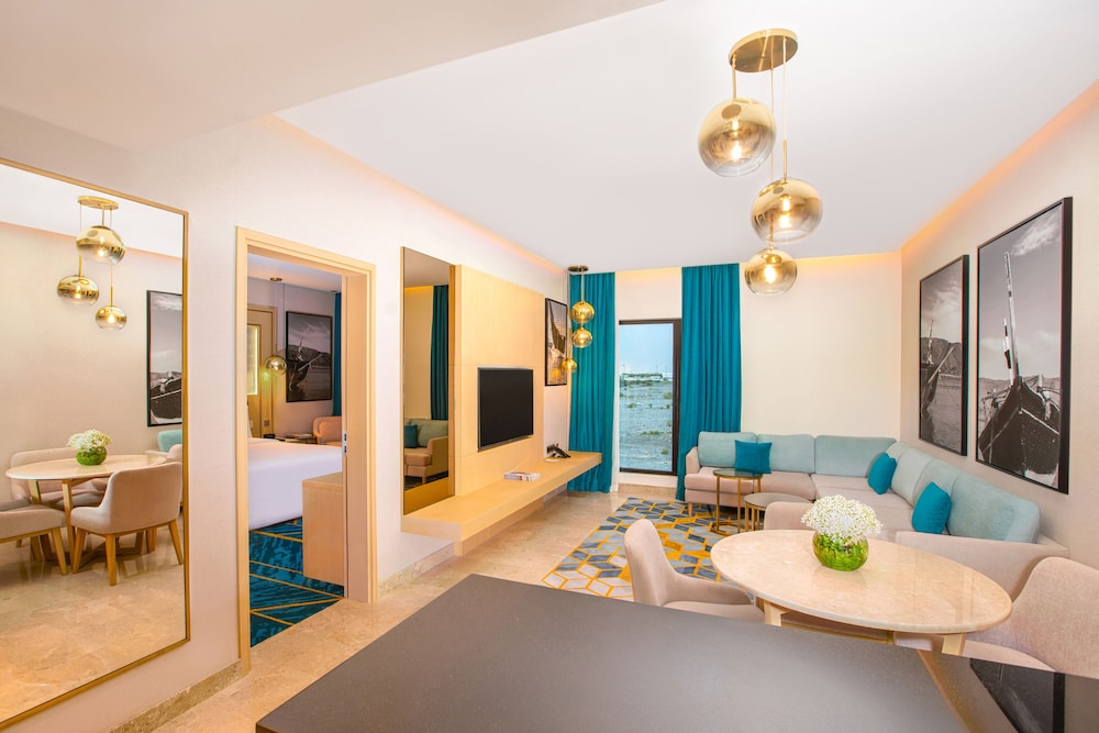 Avani Muscat Hotel & Suites — снимок 28