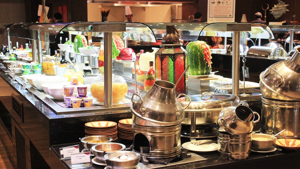 Crowne Plaza Madinah, an IHG Hotel — снимок 14