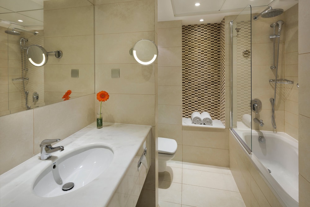 Crowne Plaza Jeddah, an IHG Hotel — снимок 23
