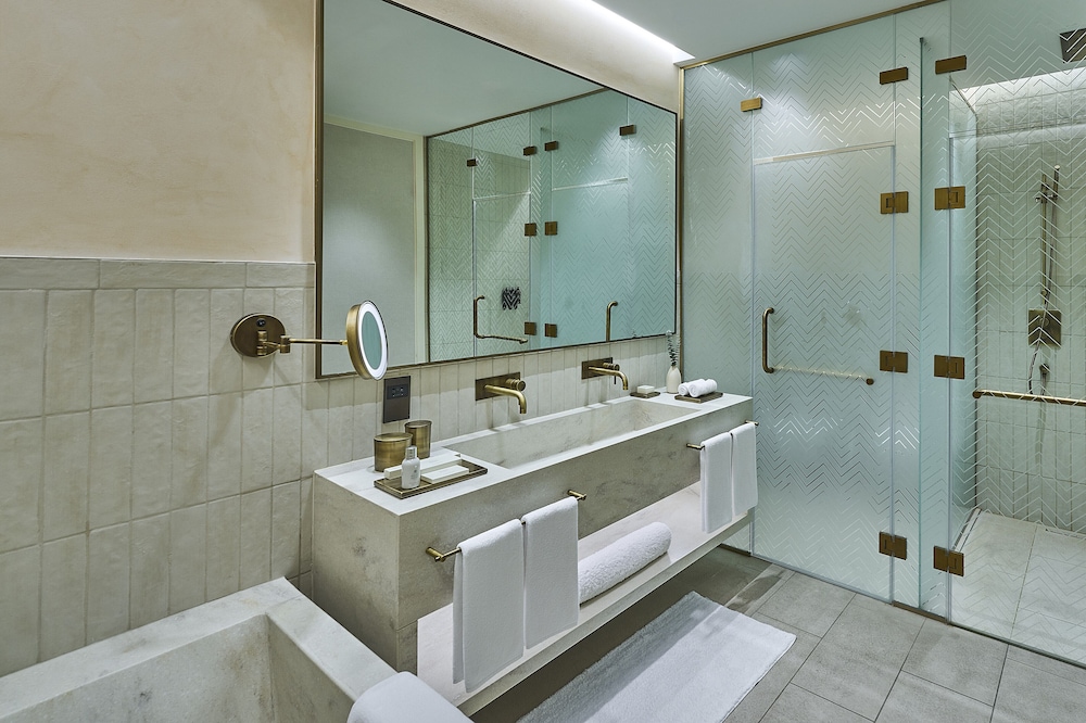 Armed Forces Officers Club & Hotel — снимок 12