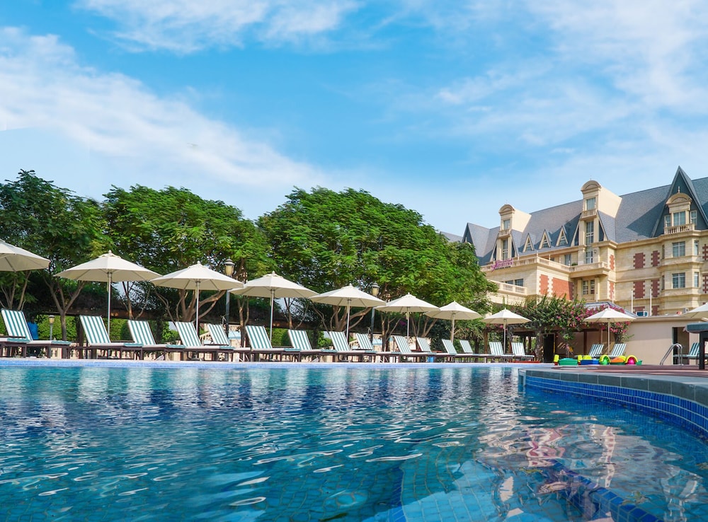 Al Aziziyah Boutique Hotel — вид курорта