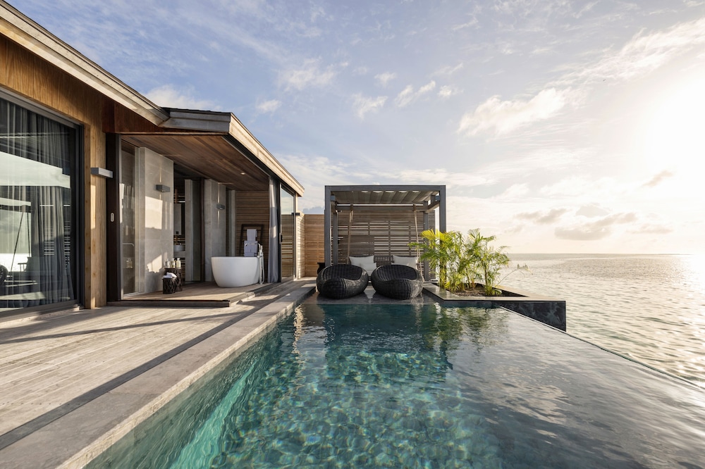 Madifushi Private Island — снимок 14