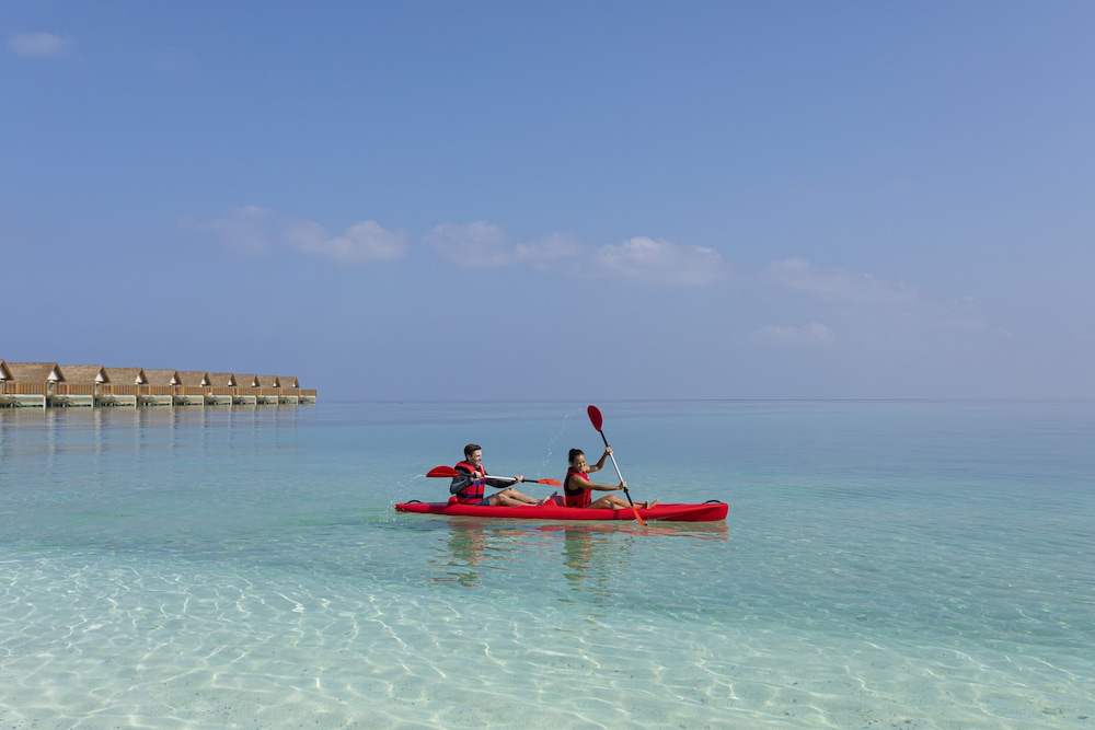 Emerald Faarufushi Resort & Spa — снимок 17