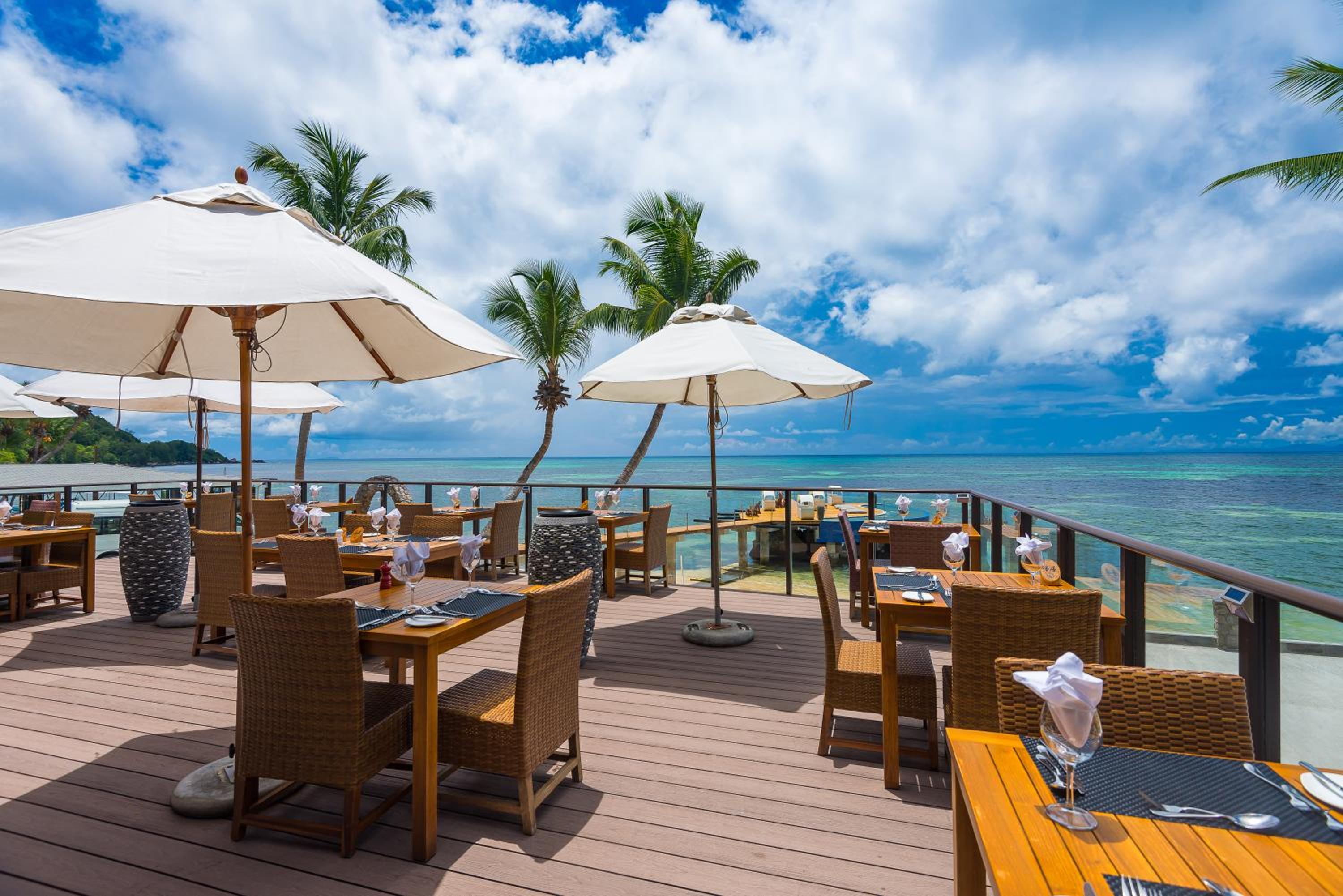 Coco de Mer Hotel and Black Parrot Suites — снимок 12