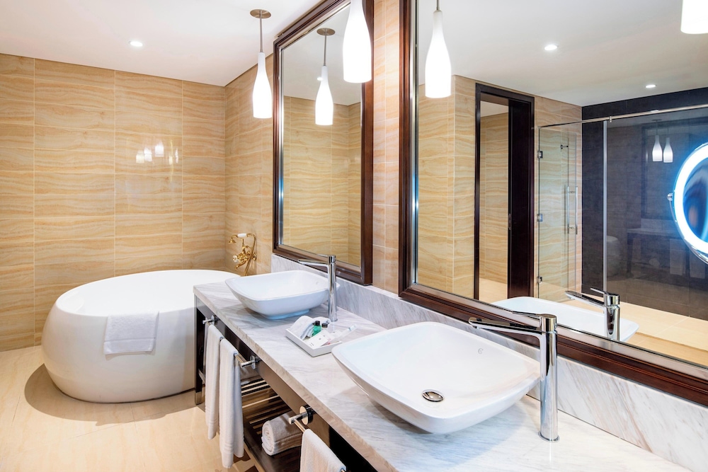 Four Points by Sheraton Sharjah — снимок 28