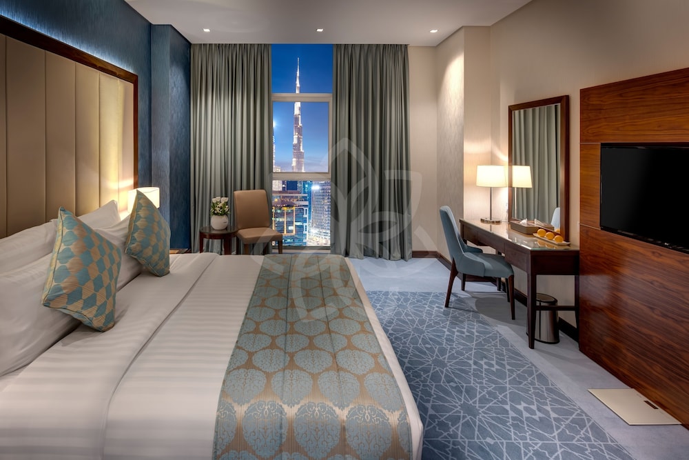 Royal Continental Suites — снимок 13