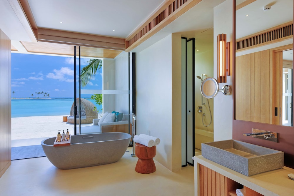 Kuda Villingili Resort Maldives — снимок 12