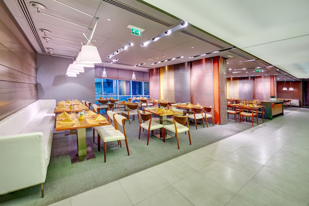 The Act Hotel Sharjah — снимок 18