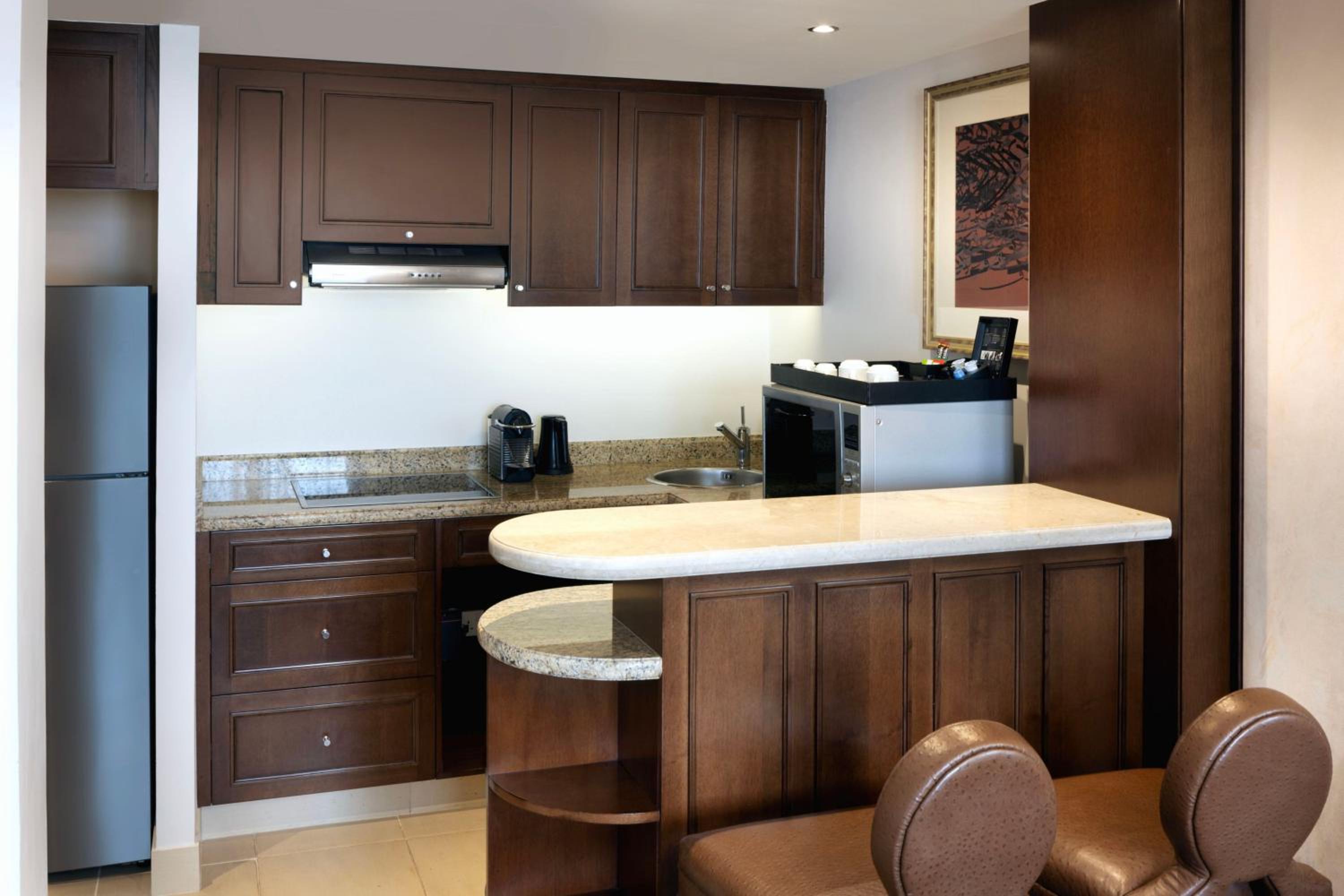 Sheraton Oman Hotel — снимок 29