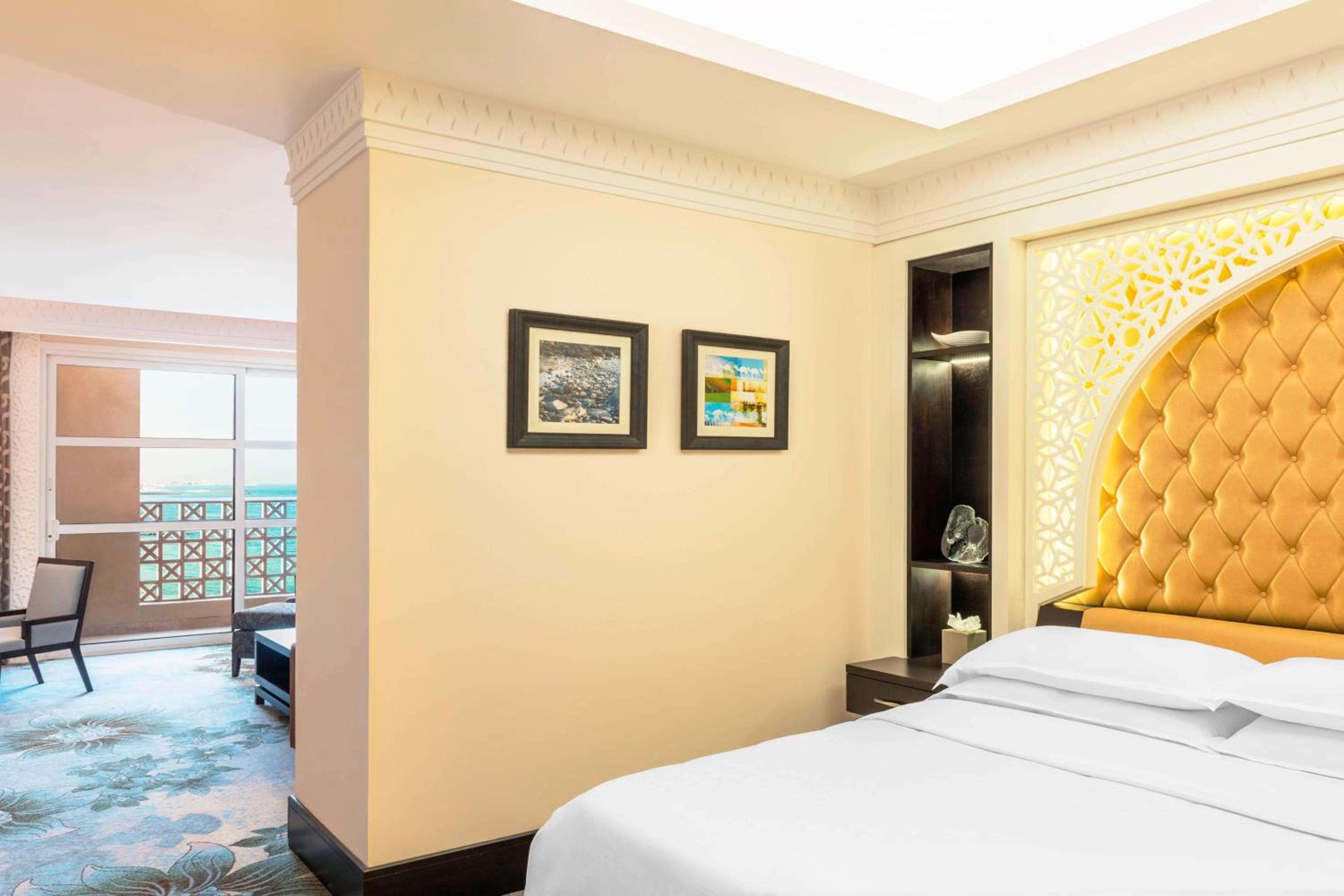 Sheraton Sharjah Beach Resort & Spa — снимок 23
