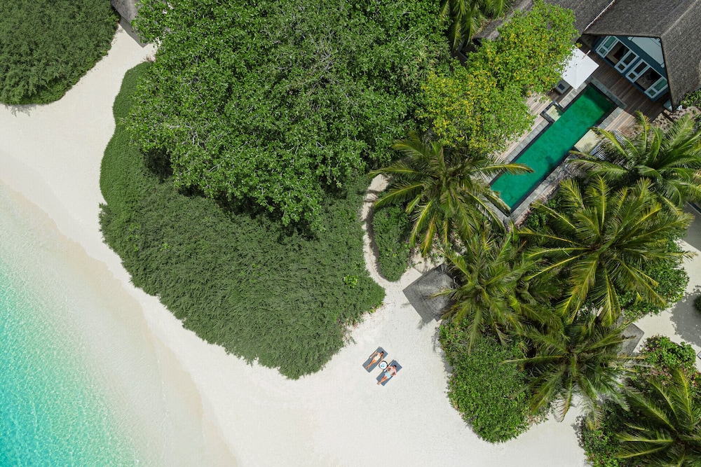 Four Seasons Resort Maldives at Landaa Giraavaru — снимок 4