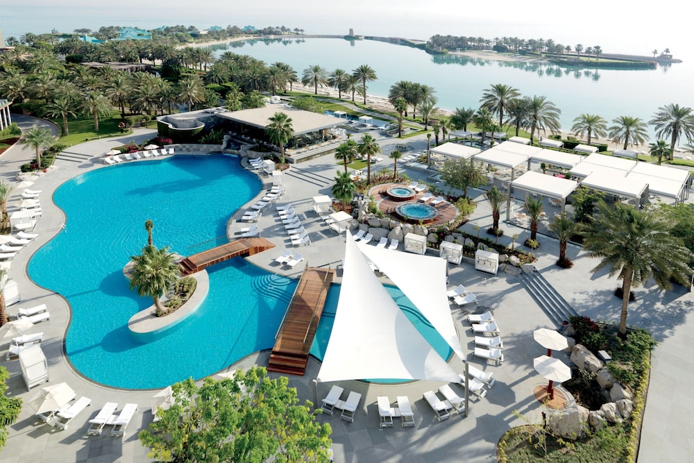 The Ritz-Carlton, Bahrain — вид курорта