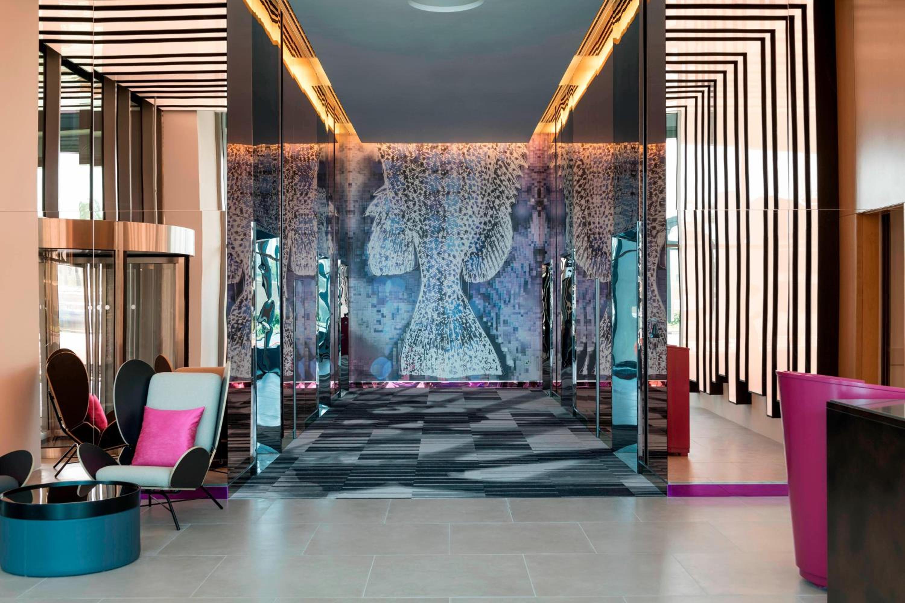 Aloft Dubai Creek, a Marriott Hotel — снимок 2