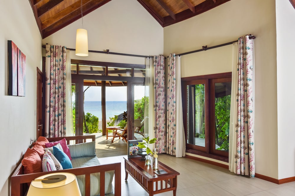 Robinson Maldives — снимок 9