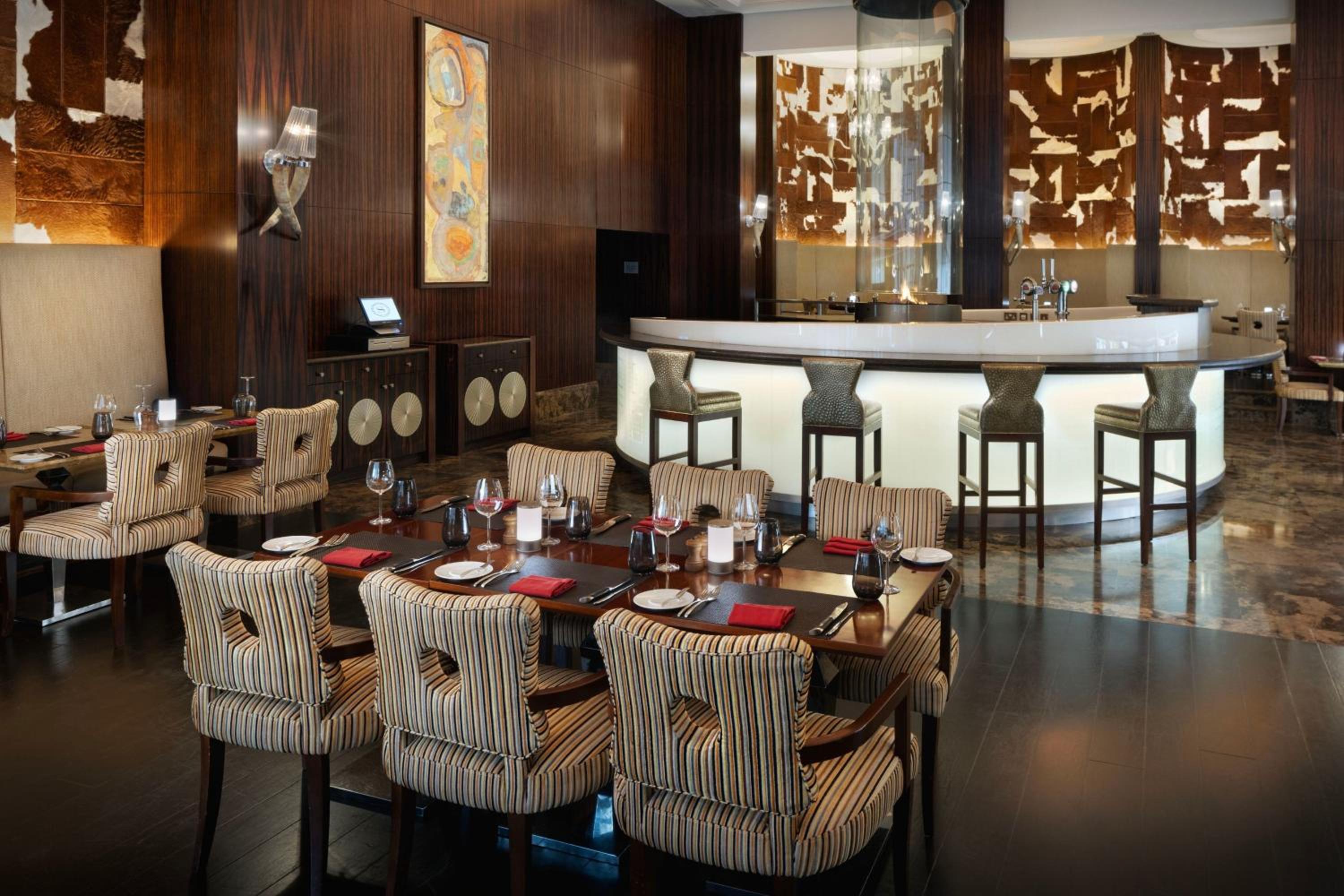 Sheraton Oman Hotel — снимок 23